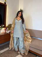 Aabroo farshi Suit Set